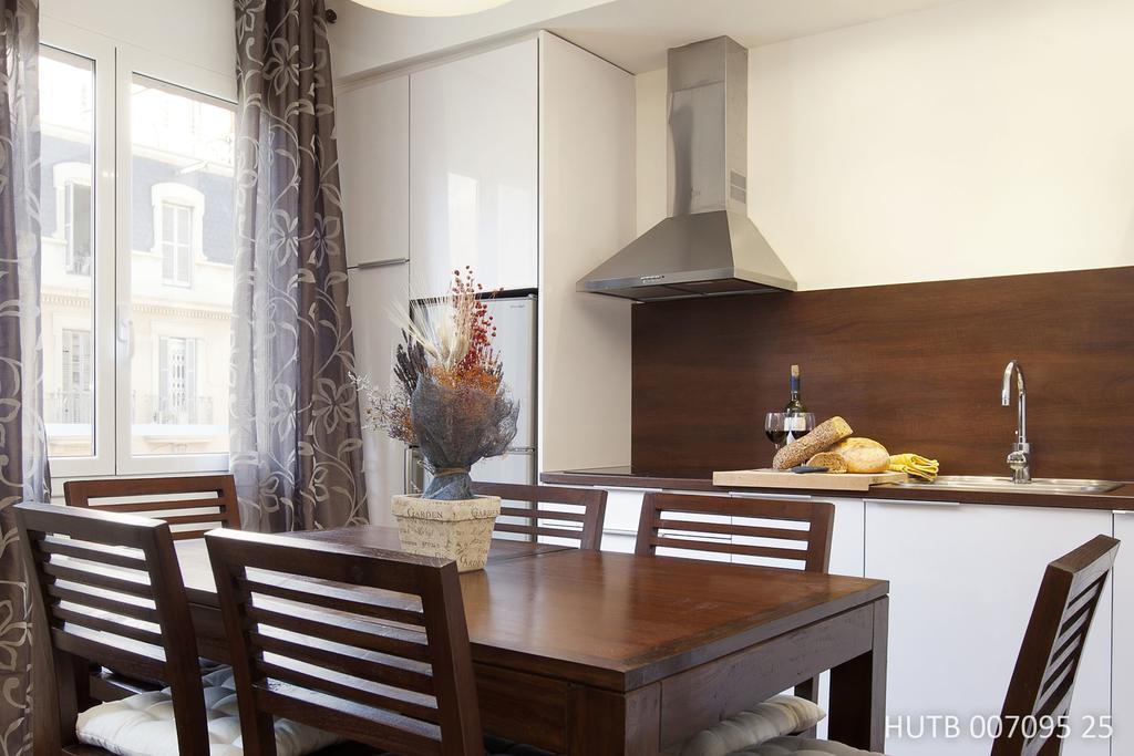 Alcam Enamorats Apartment Barcelona Ngoại thất bức ảnh